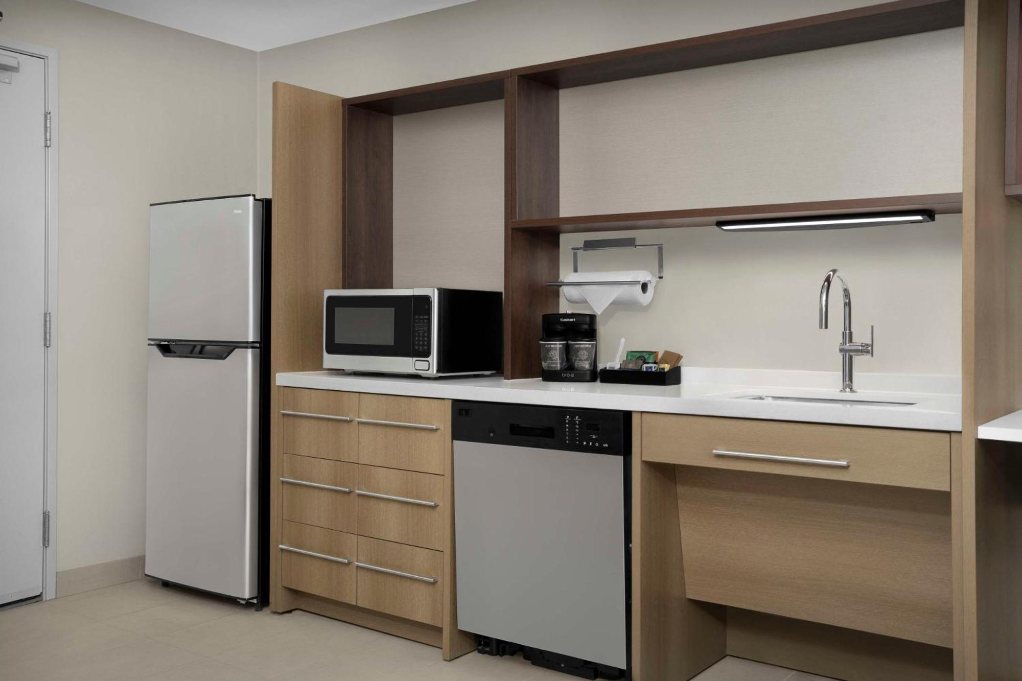 Home2 Suites By Hilton Πουκίπσι Εξωτερικό φωτογραφία