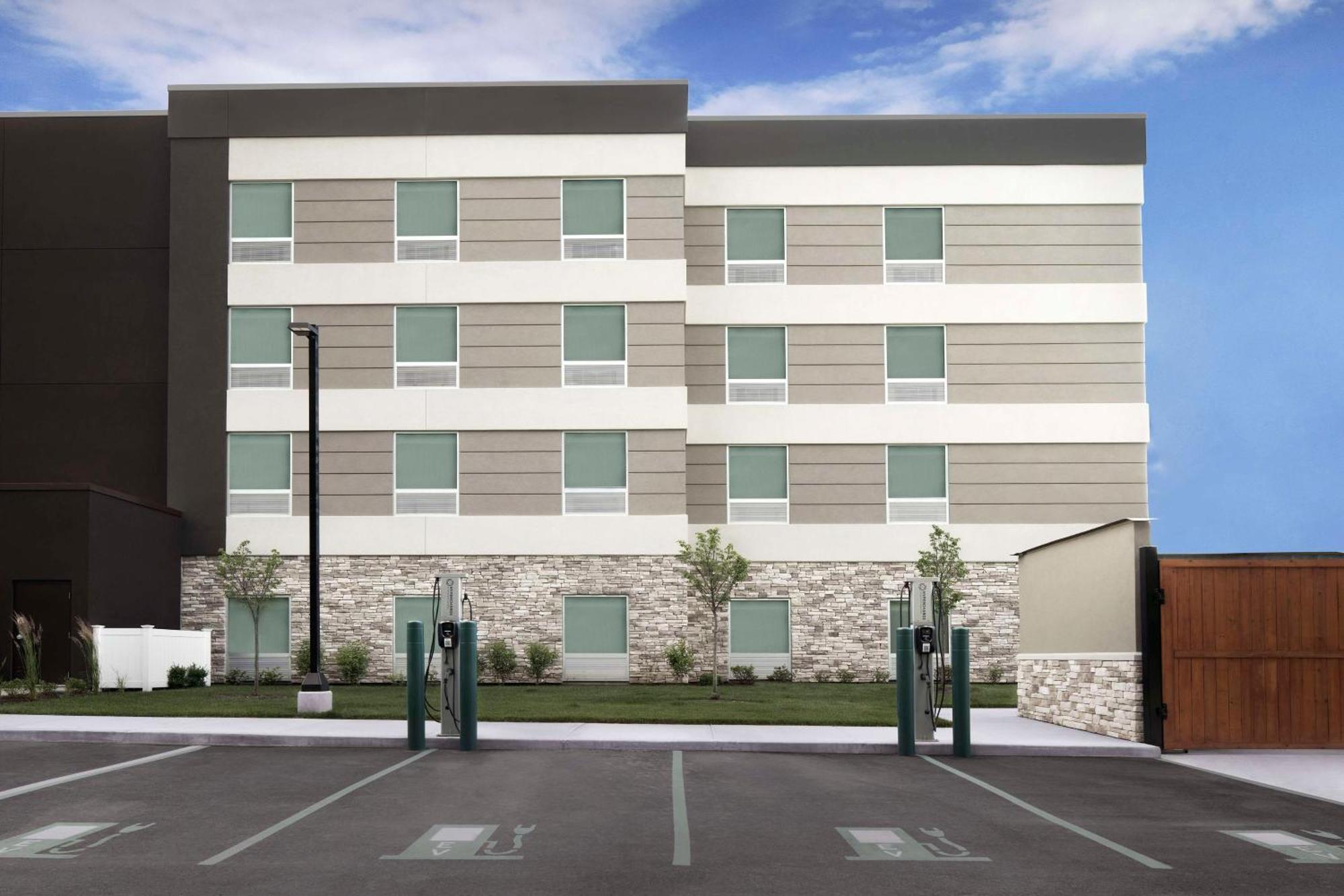 Home2 Suites By Hilton Πουκίπσι Εξωτερικό φωτογραφία